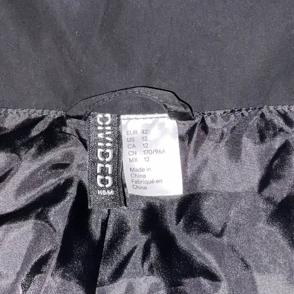 H&M Black Divided Puffer Jacket with Silver Tone Zipper Size 12 - Picture 4 of 6